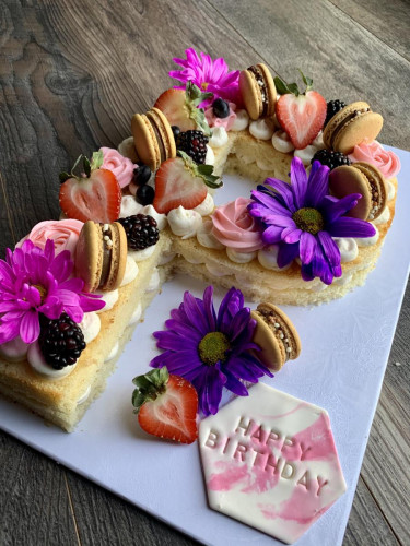 Floral-Cakes-1